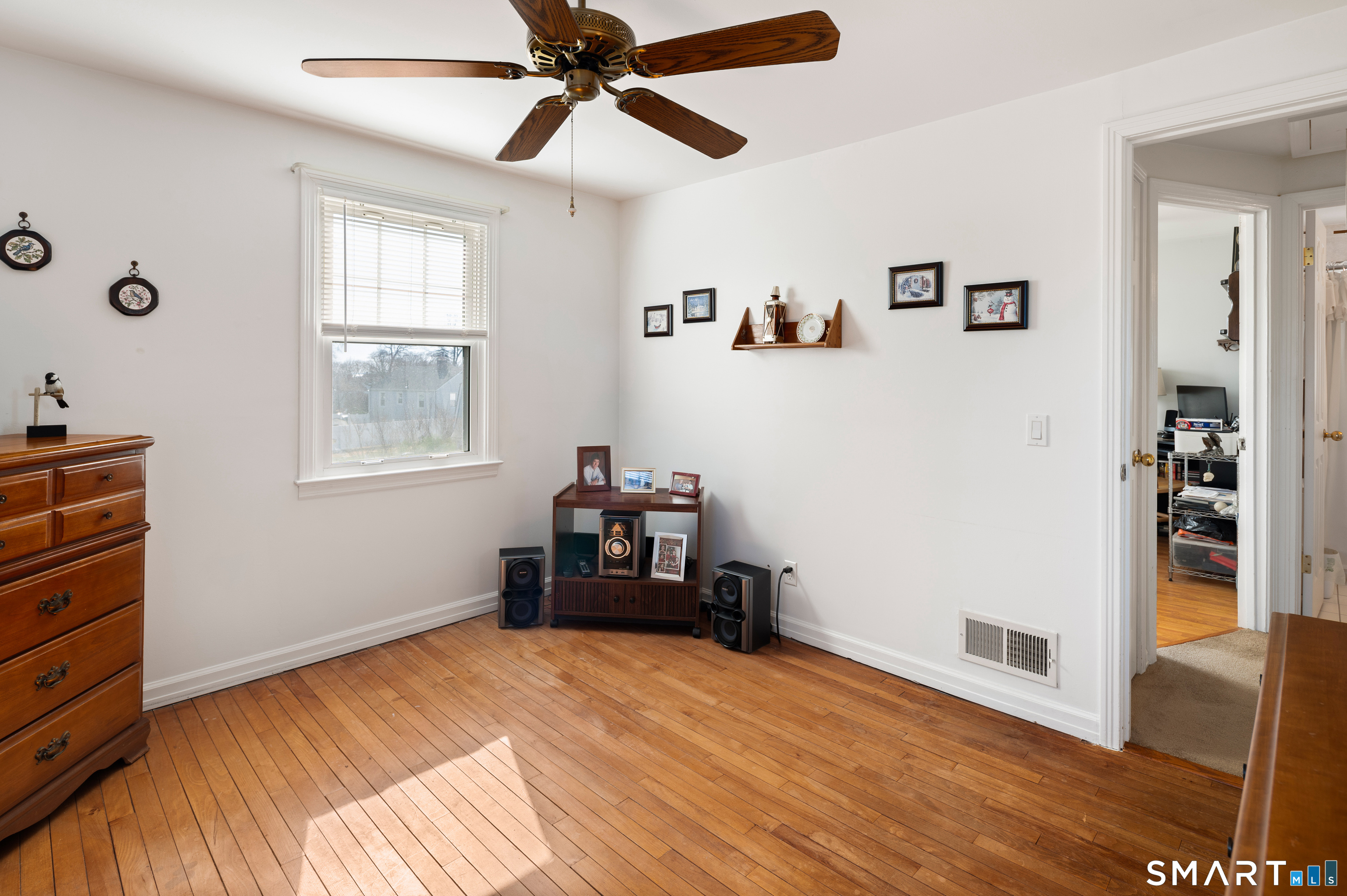 453 Sylvan Knoll Road Stamford, CT 06902 - Photo 17 of 27