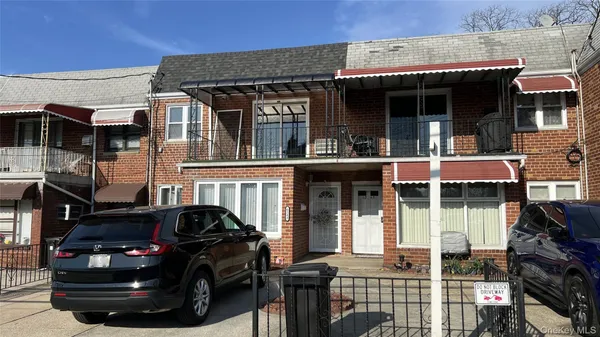$2,400 | 62-43 69th Place, Unit 2 | Middle Village