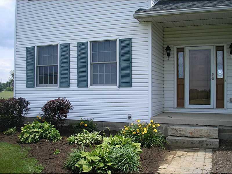 4676 Mills Road Springfield, OH 45502 - Photo 3 of 25