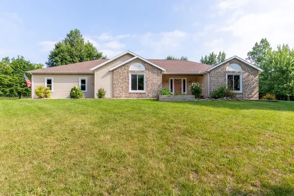 $525,000 | 2042 North 500 West, Angola, IN 46703