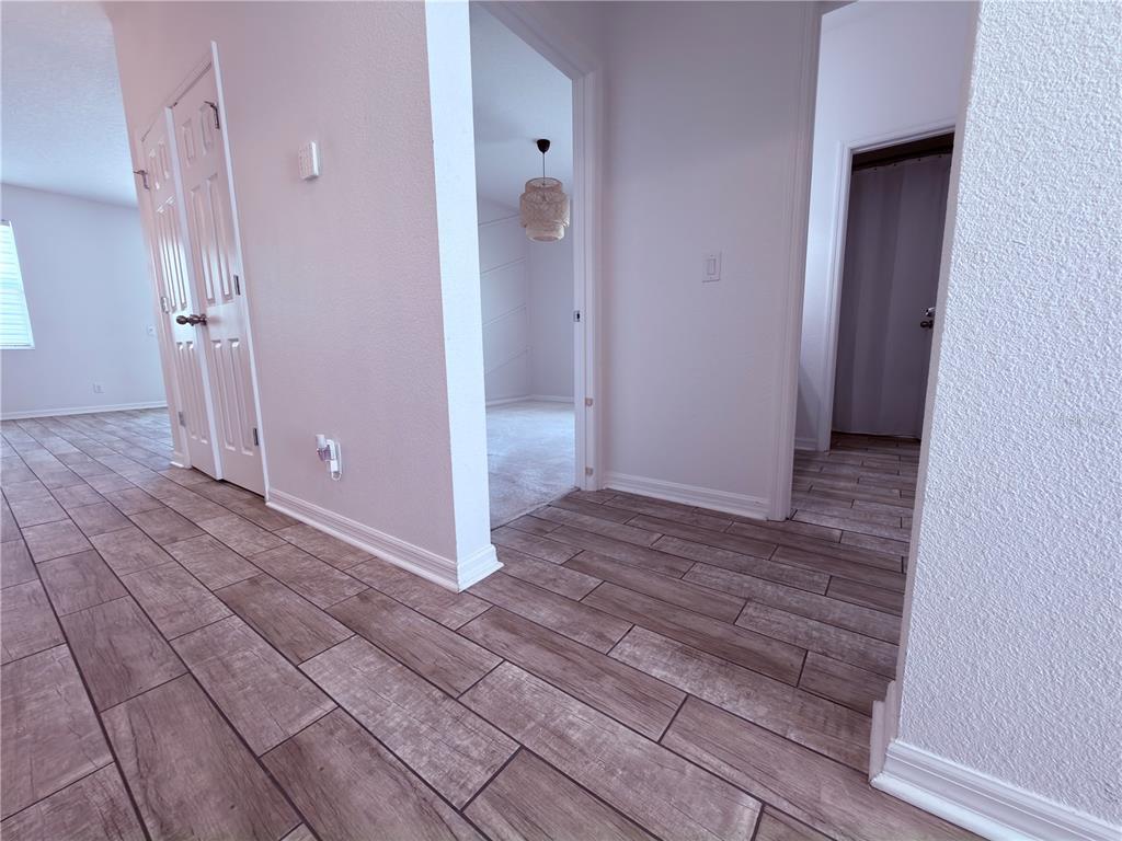 253 Luxmore Road Groveland, FL 34736 - Photo 10 of 41 Gallery Image 10