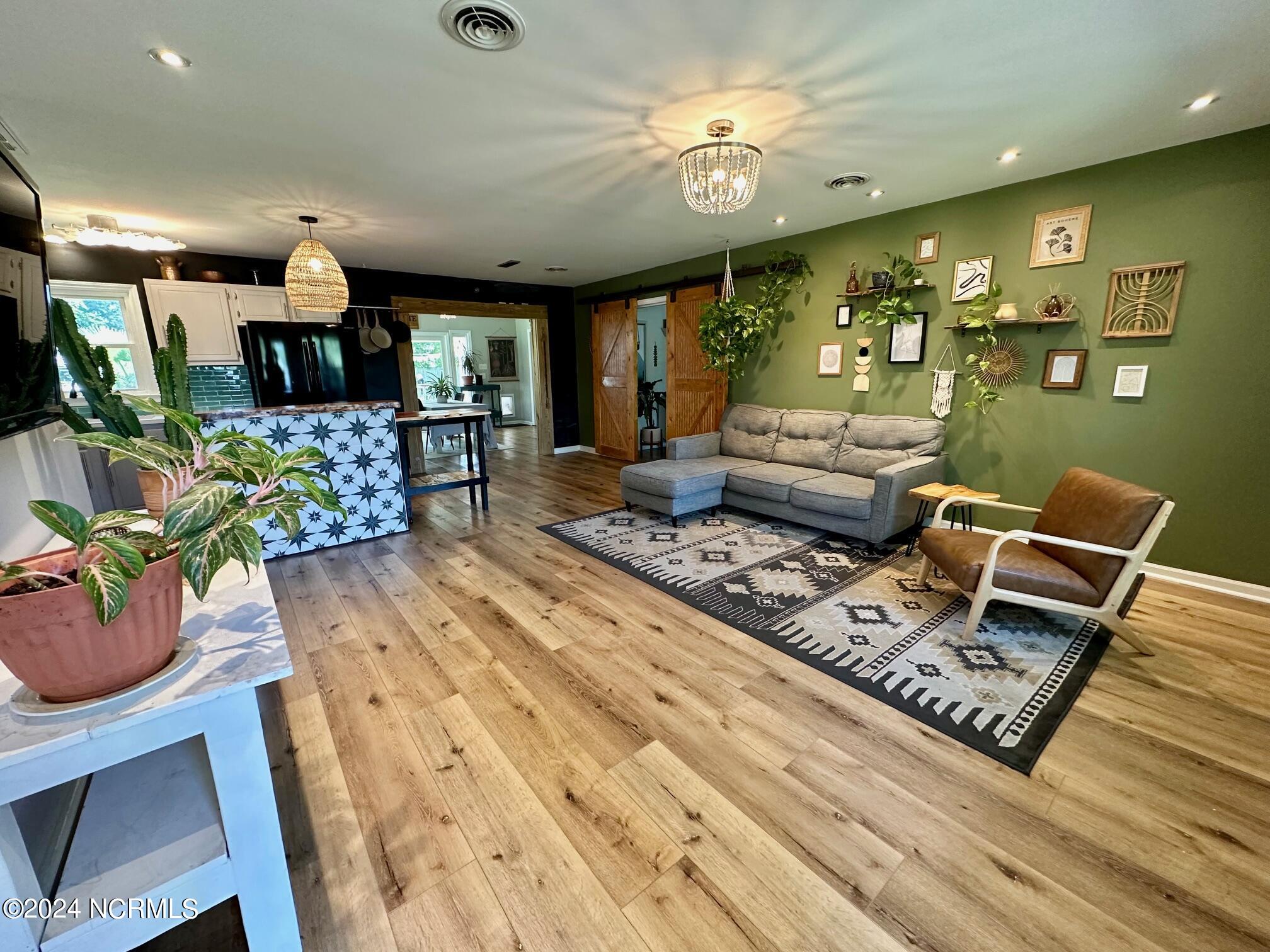 187 9 Mile Road Newport, NC 28570 - Photo 13 of 46 Living