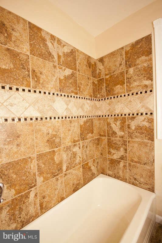 1505 Northgate Road Baltimore, MD 21218 - Photo 11 of 24 a bathroom with shower