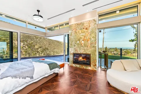 $4,700,000 | 5416 Horizon Drive, Malibu, CA 90265
