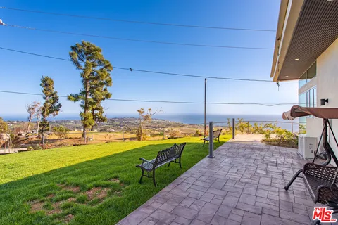 $4,700,000 | 5416 Horizon Drive, Malibu, CA 90265
