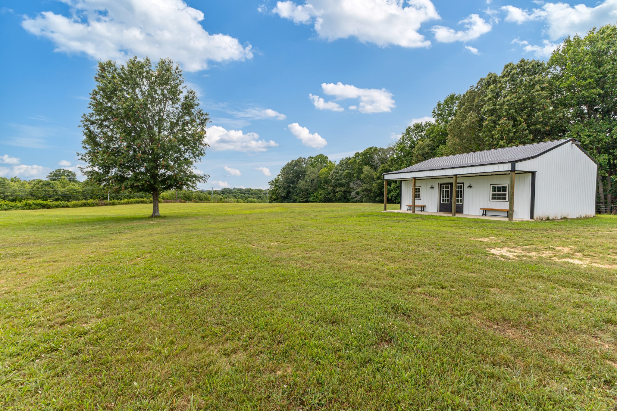 6150 Highway 41 A Pleasant View, TN 37146 - Photo 15 of 34 a view of an ocean and beach