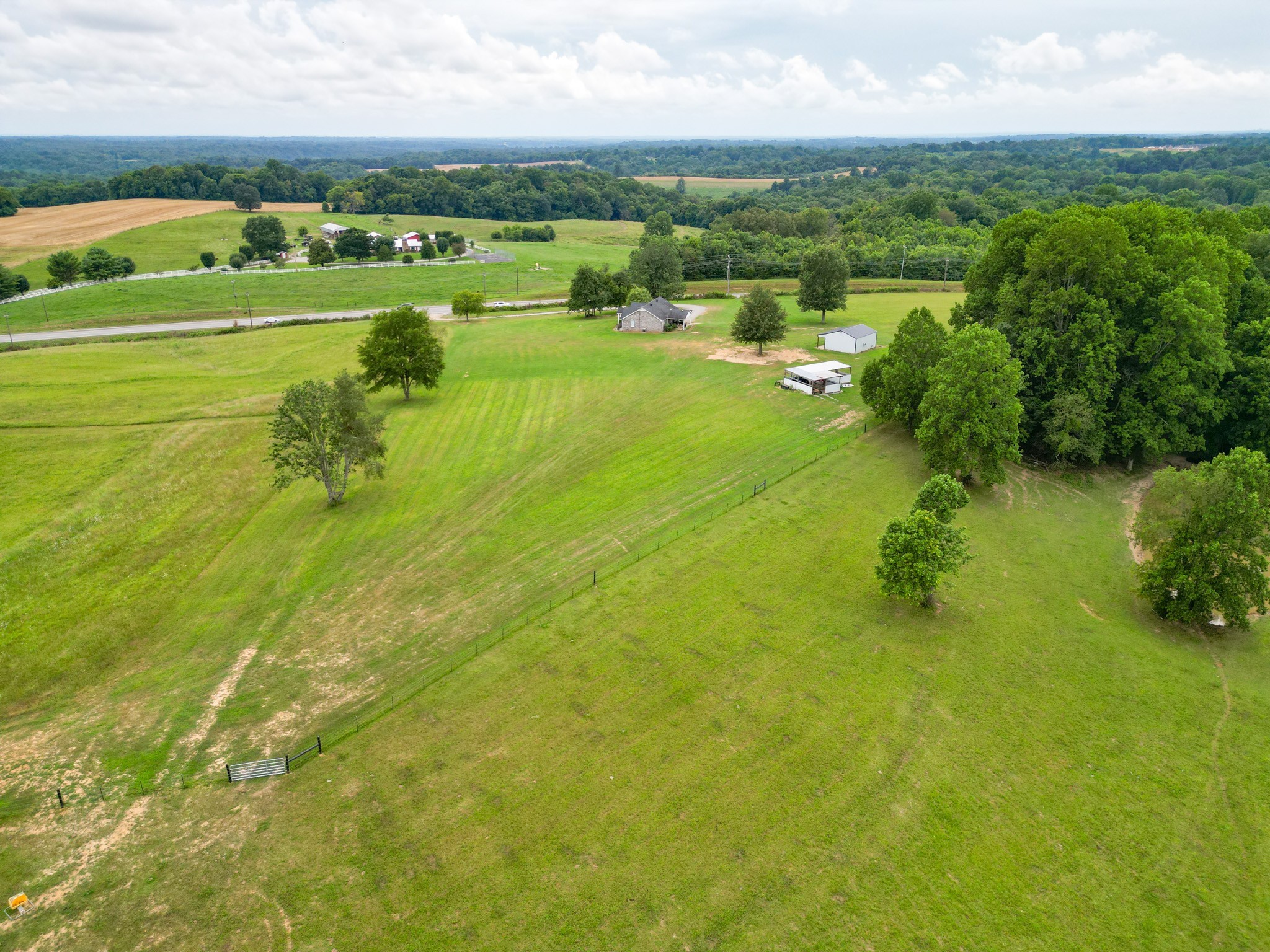 6150 Highway 41 A Pleasant View, TN 37146 - Photo 21 of 34 a view of a city
