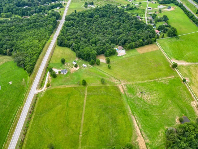 a view of a tennis court