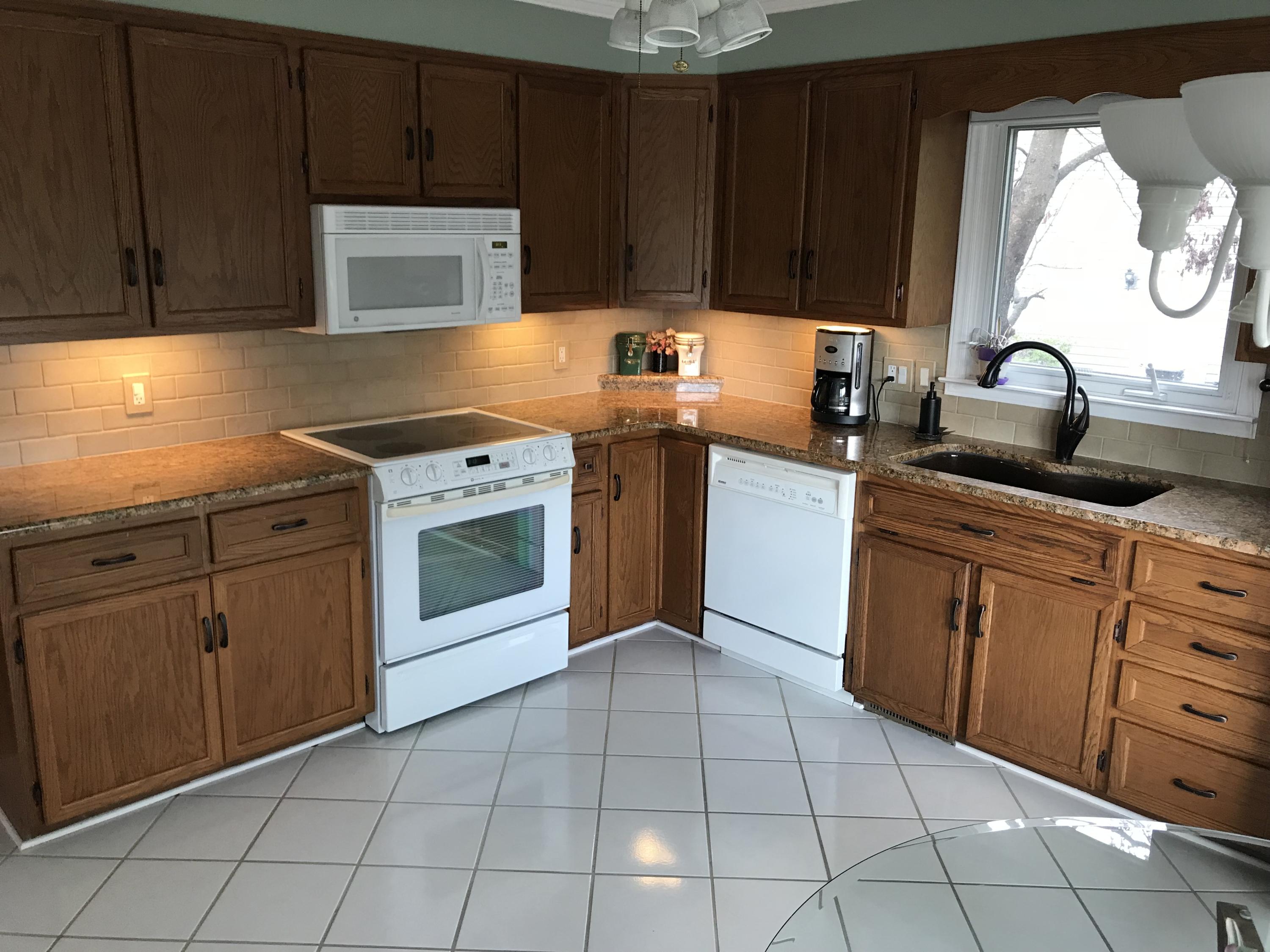 224 Stayman Road Roanoke, VA 24019 - Photo 5 of 41 IMG_5473