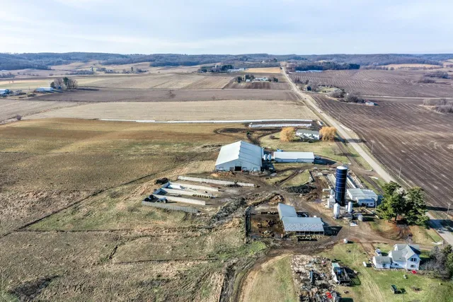 $1,499,900 | E5455 Old Ironton Road, Reedsburg, WI 53959