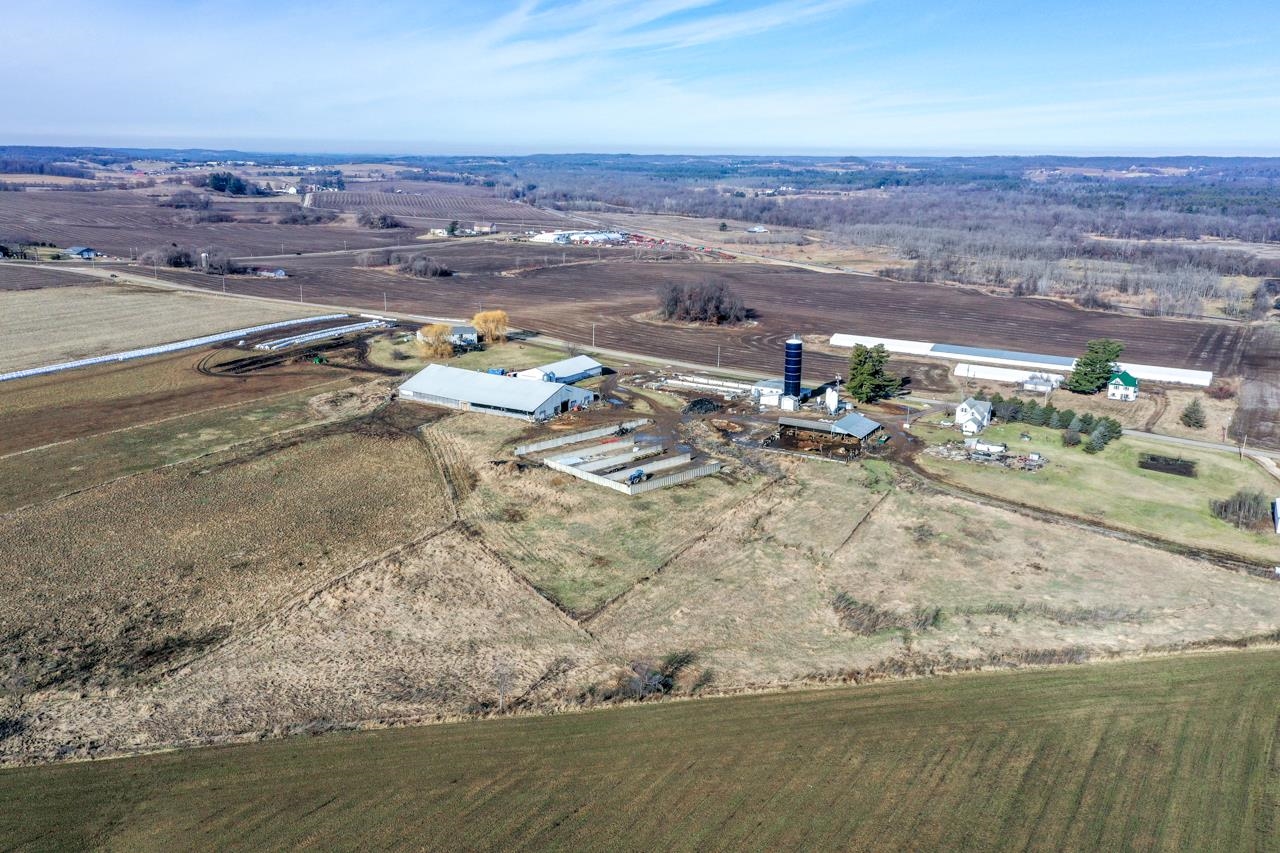 E5455 Old Ironton Road Reedsburg, WI 53959 - Photo 6 of 53