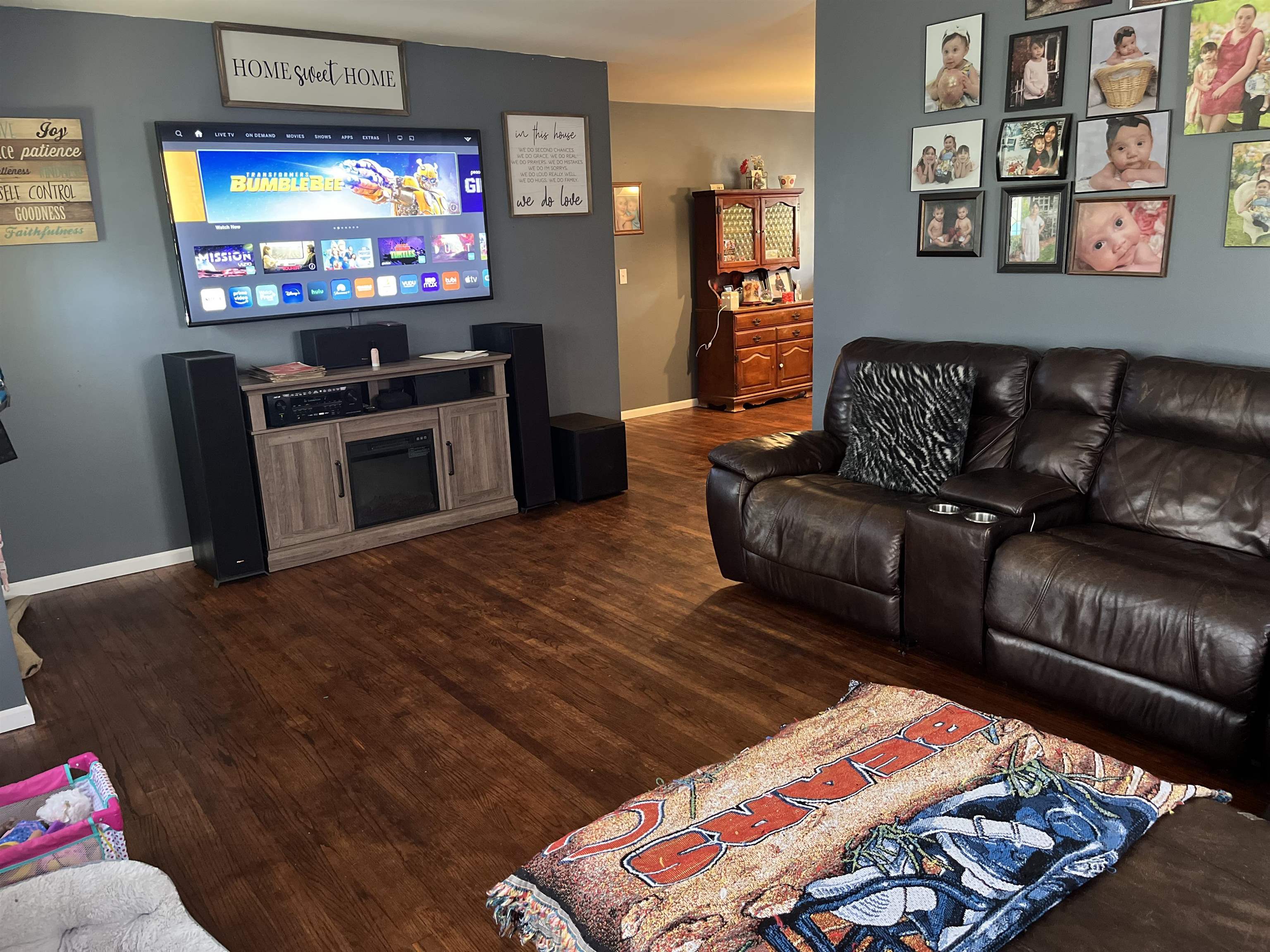 3312 Ridge Avenue Rockford, IL 61103 - Photo 3 of 21 Gallery Image 3