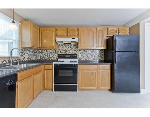 26 Harding Street Chicopee, MA 01013 - Photo 10 of 29 Gallery Image 10
