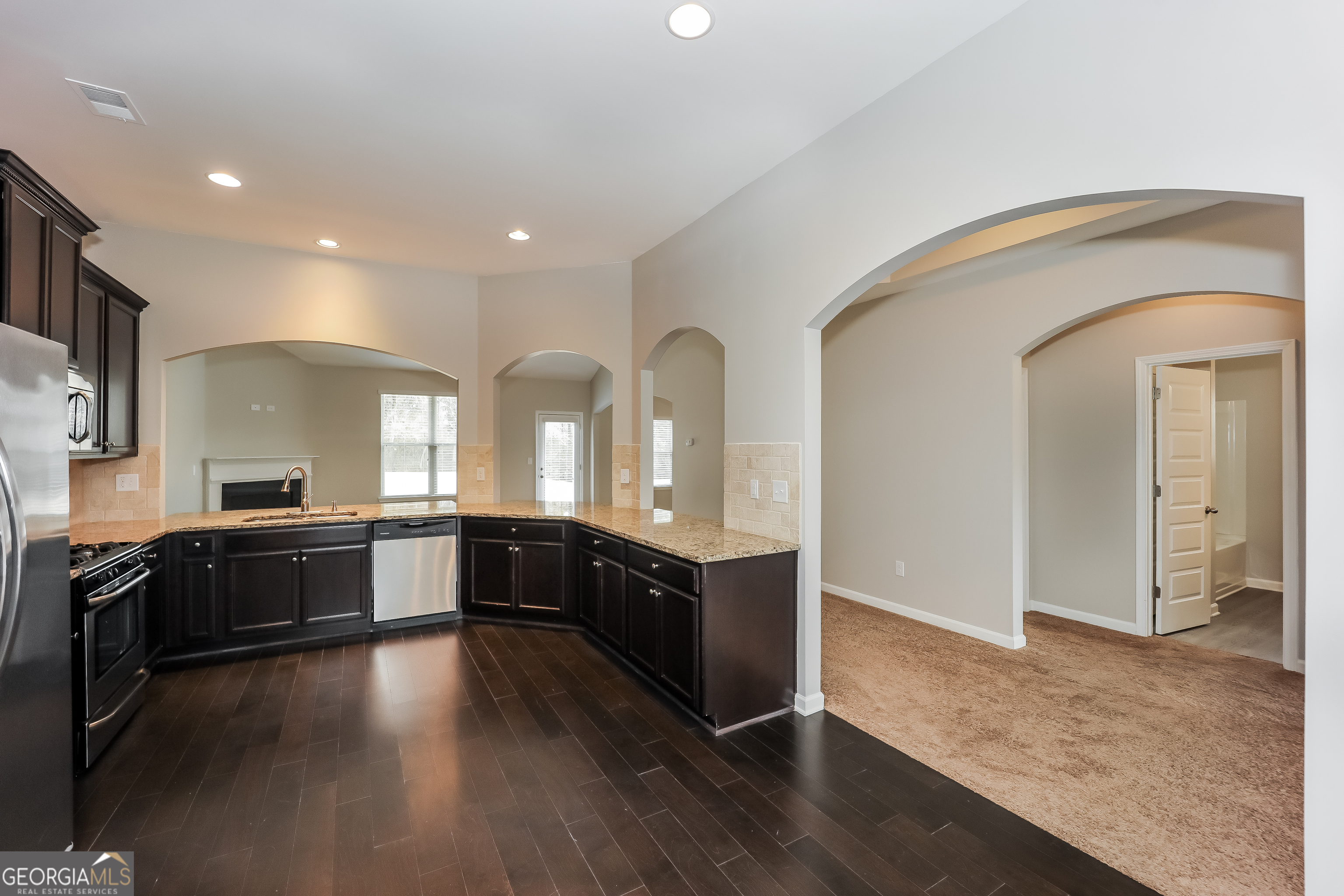 3217 Alhambra Circle, Unit 62 Hampton, GA 30228 - Photo 5 of 15