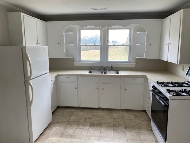 9935 Clifton Road Savannah, TN 38372 - Photo 6 of 18 Gallery Image 6