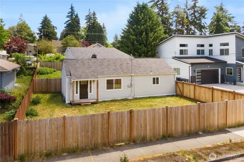 $679,950 | 8823 South Yakima Avenue, Tacoma, WA 98444
