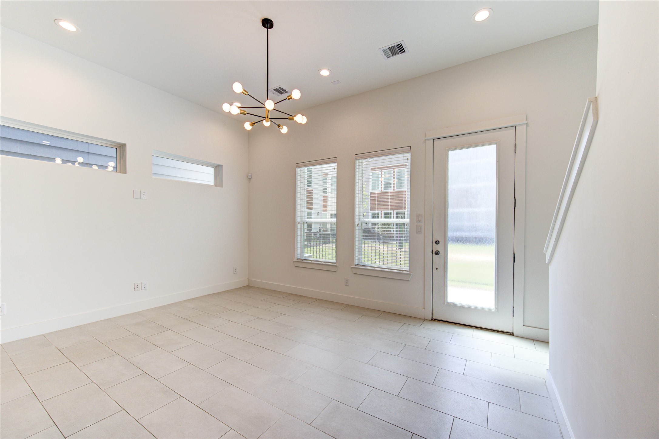 564 Janisch Road Houston, TX 77018 - Photo 10 of 24