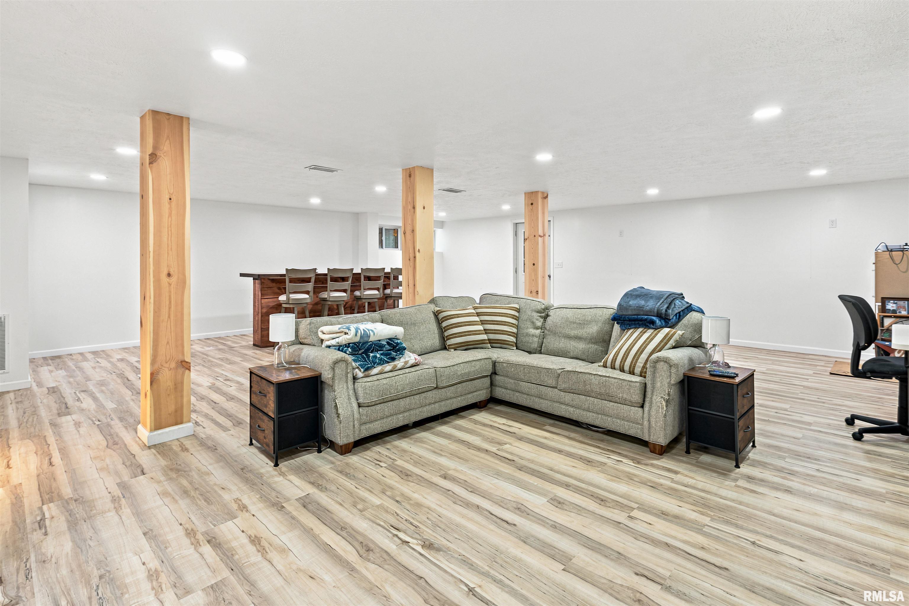 15069 Remington Road Marion, IL 62959 - Photo 20 of 35