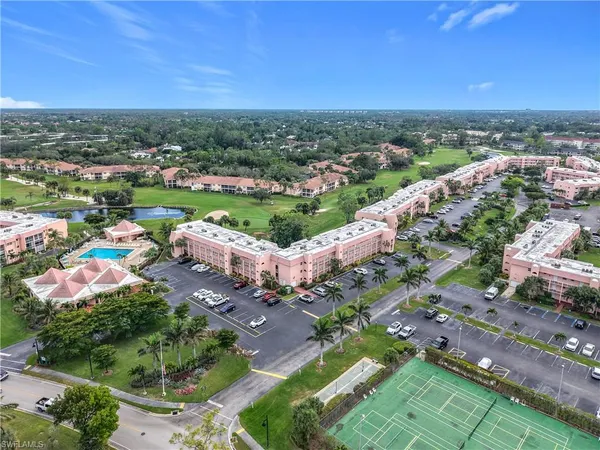 $1,295 | 175 Turtle Lake Court, Unit 310, Naples, FL 34105