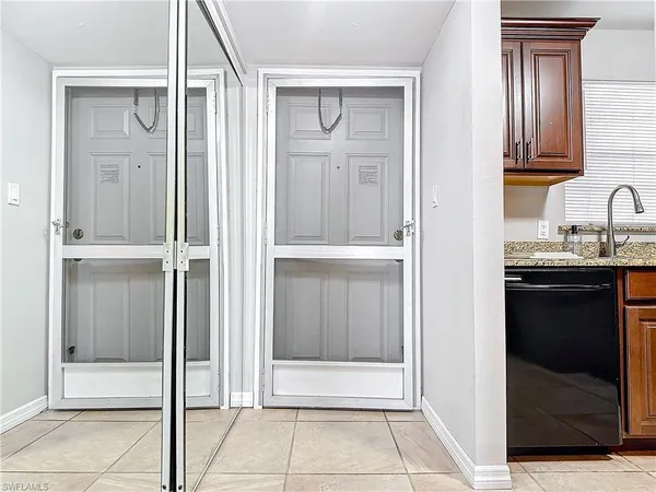 $1,295 | 175 Turtle Lake Court, Unit 310, Naples, FL 34105