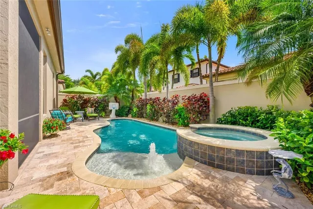 $995,000 | 7996 Cordoba Place, Naples, FL 34113