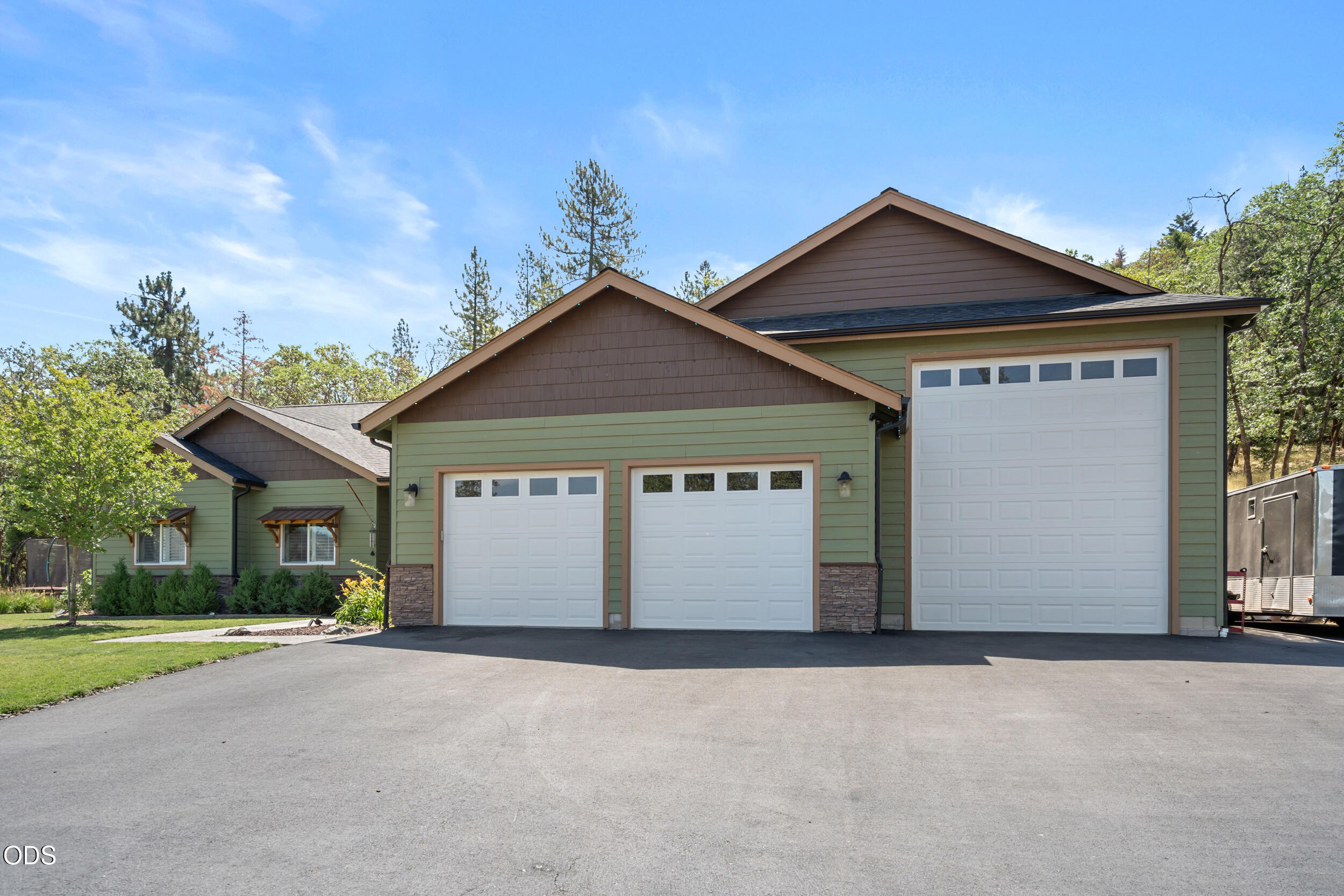 125 McKenzie Ridge Road Grants Pass, OR 97526 - Photo 33 of 62