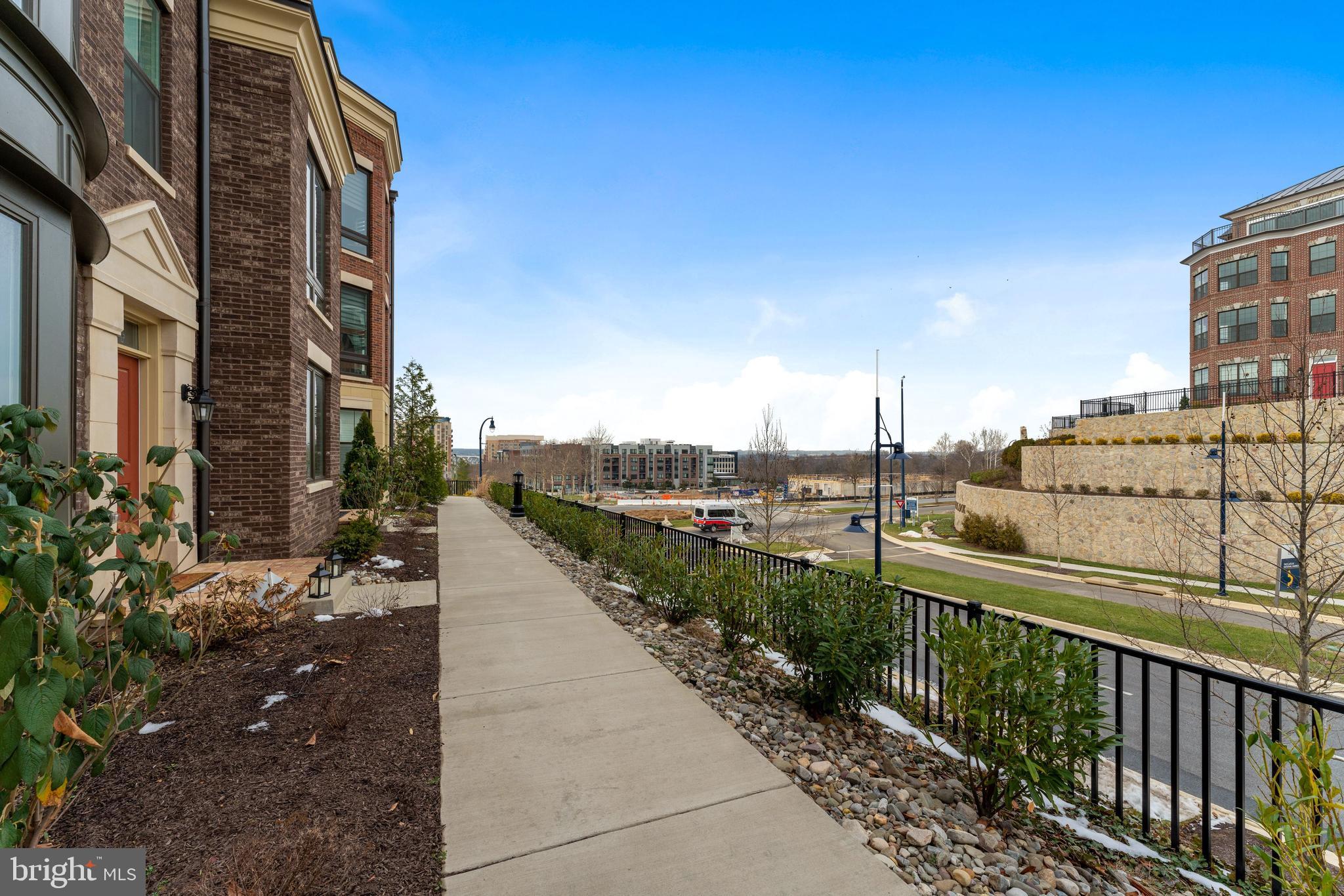 506 Riversail Lane, Unit 435 National Harbor, MD 20745 - Photo 32 of 37 Rare End Row Privacy