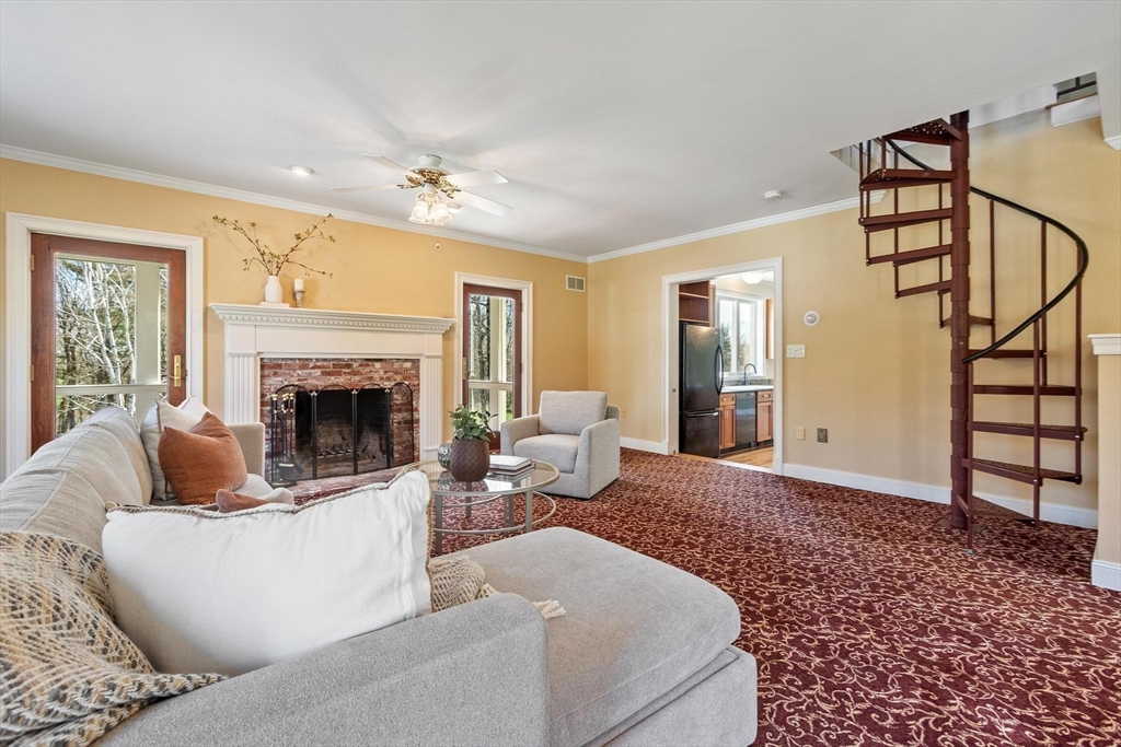 210 Old Littleton Road Harvard, MA 01451 - Photo 36 of 42