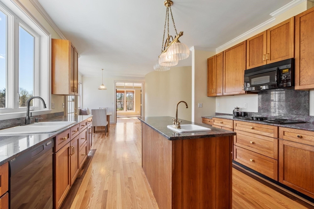 210 Old Littleton Road Harvard, MA 01451 - Photo 10 of 42