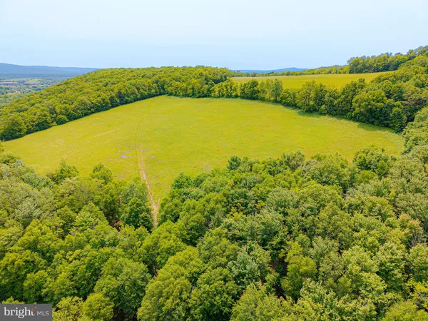 $995,000 | 930 Osman Road, Alum Bank, PA 15521