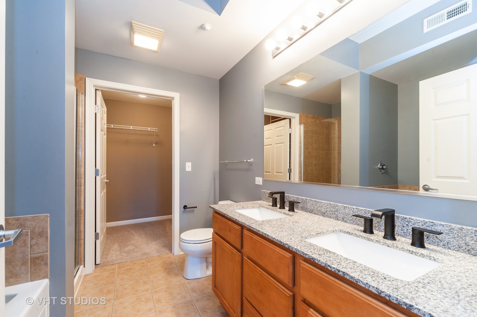 511 Prestwick Lane, Unit 305 Wheeling, IL 60090 - Photo 8 of 20