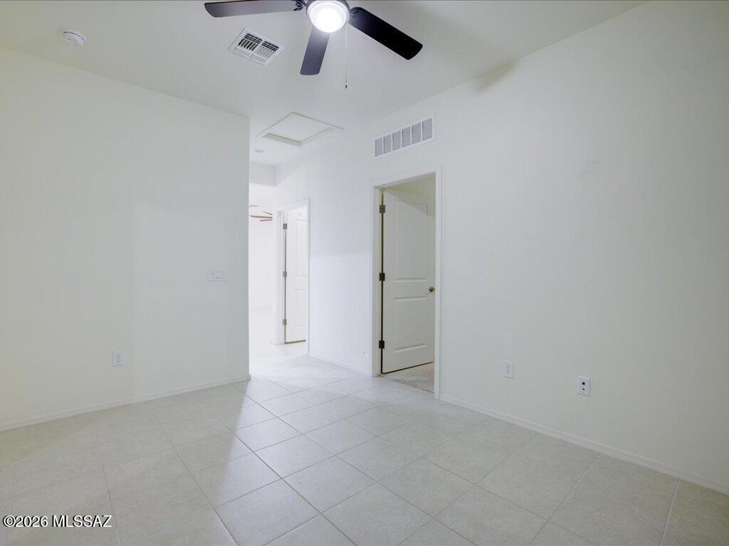 14031 East Golden Oaks Road Vail, AZ 85641 - Photo 26 of 40 28-34Interior11