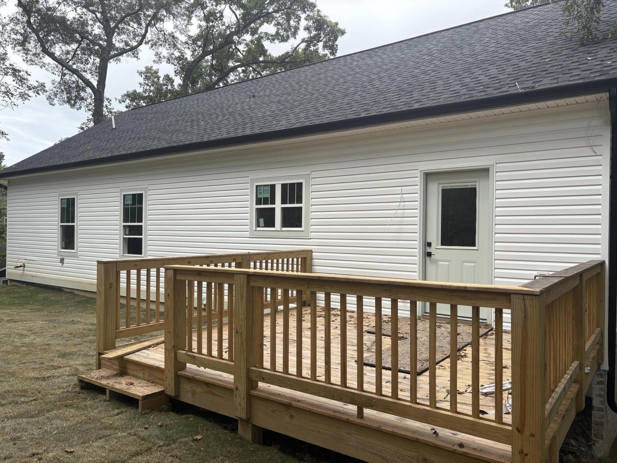 7648 Noah Reid Road Chattanooga, TN 37416 - Photo 6 of 15 Back Porch