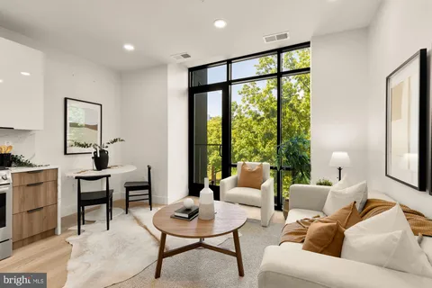 $449,900 | 4111 Connecticut Avenue Northwest, Unit 302, Washington, DC 20008