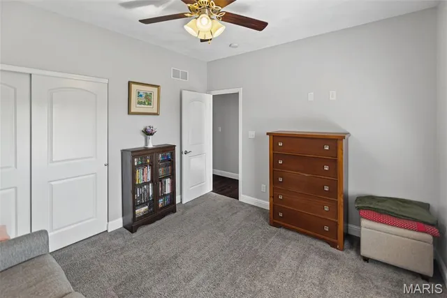 $389,000 | 972 Half Moon Lane, Caseyville, IL 62232