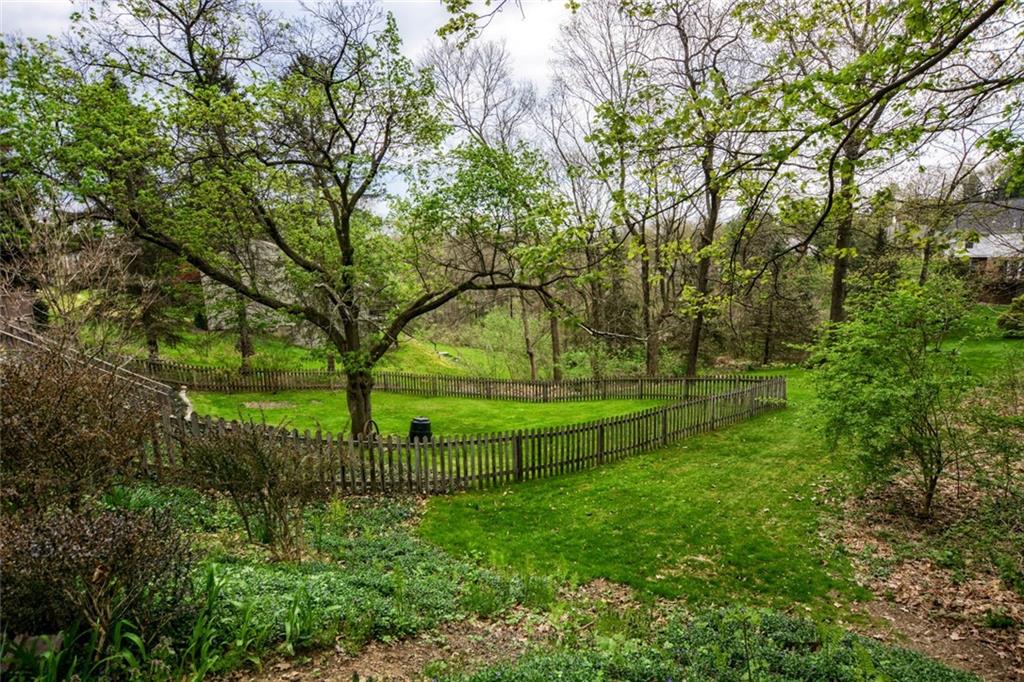 1385 Morrow Road Pittsburgh, PA 15241 - Photo 16 of 16 Gallery Image 16