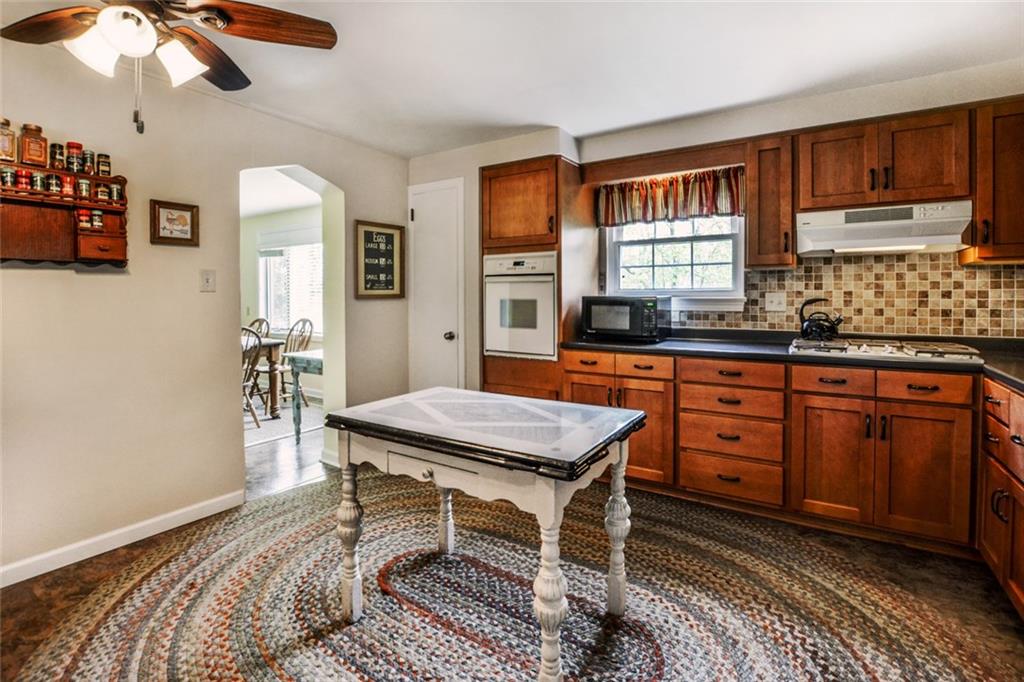 1385 Morrow Road Pittsburgh, PA 15241 - Photo 3 of 16 Gallery Image 3