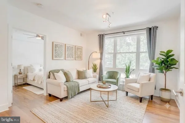 $2,595 | 2331 15th Street Northwest, Unit 205N, Washington, DC 20009