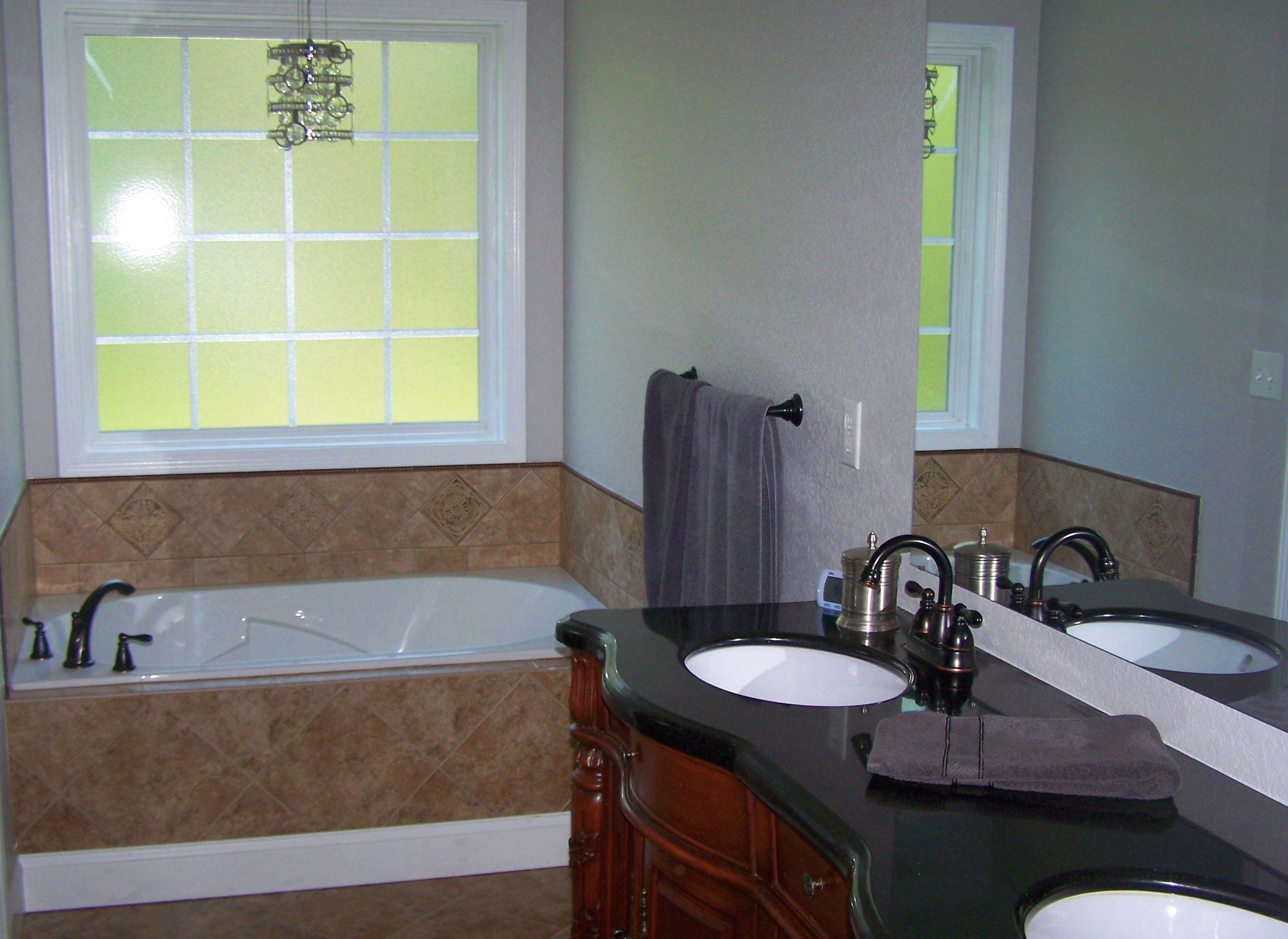 256 Bush Road Clinton, TN 37716 - Photo 18 of 35 MASTER BATH