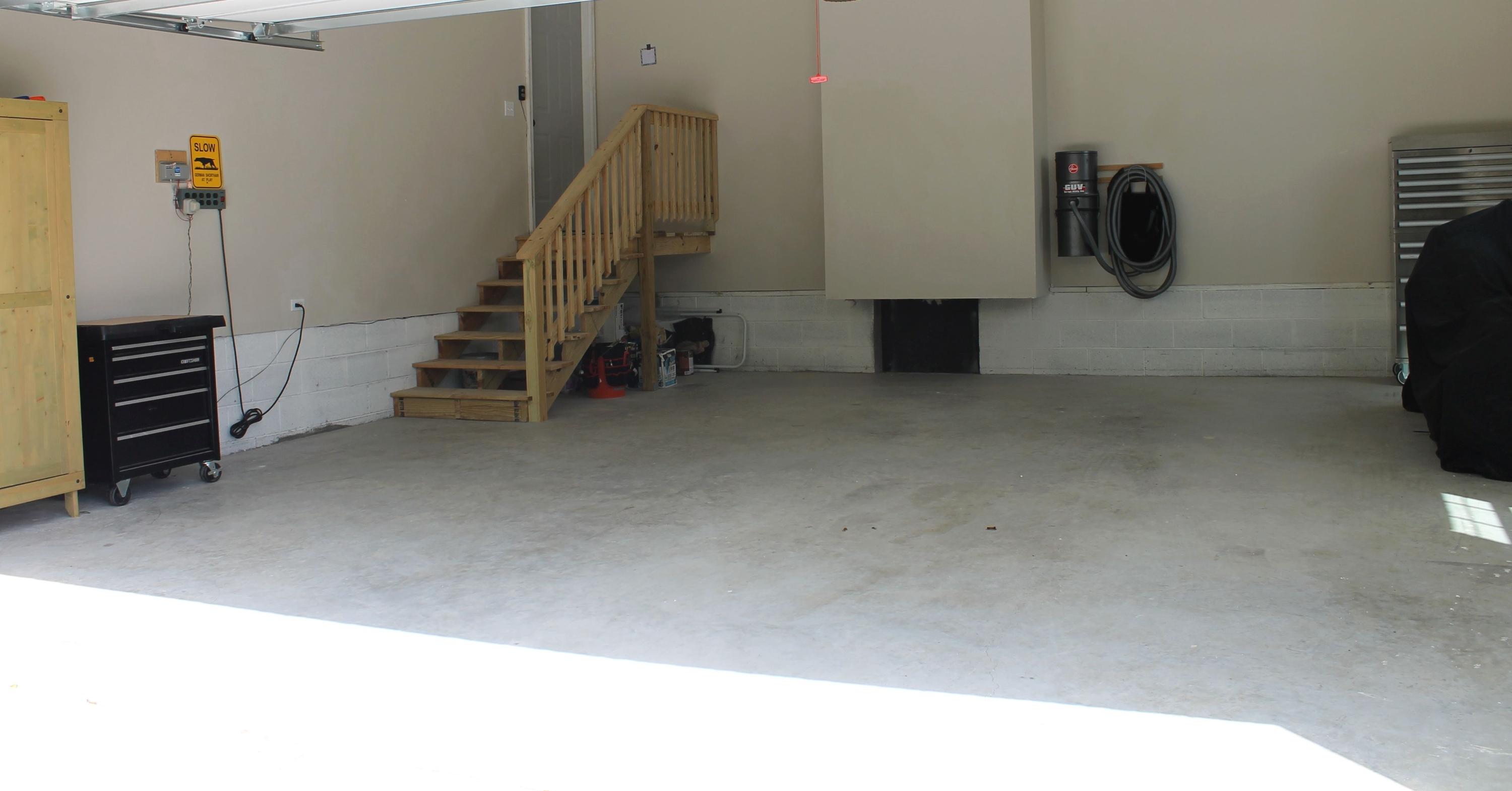 256 Bush Road Clinton, TN 37716 - Photo 31 of 35 GARAGE