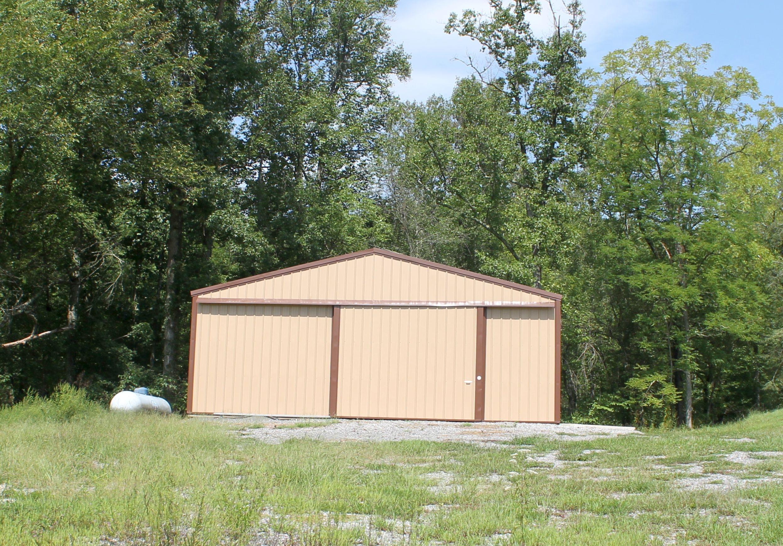 256 Bush Road Clinton, TN 37716 - Photo 32 of 35 OUTBUILDING