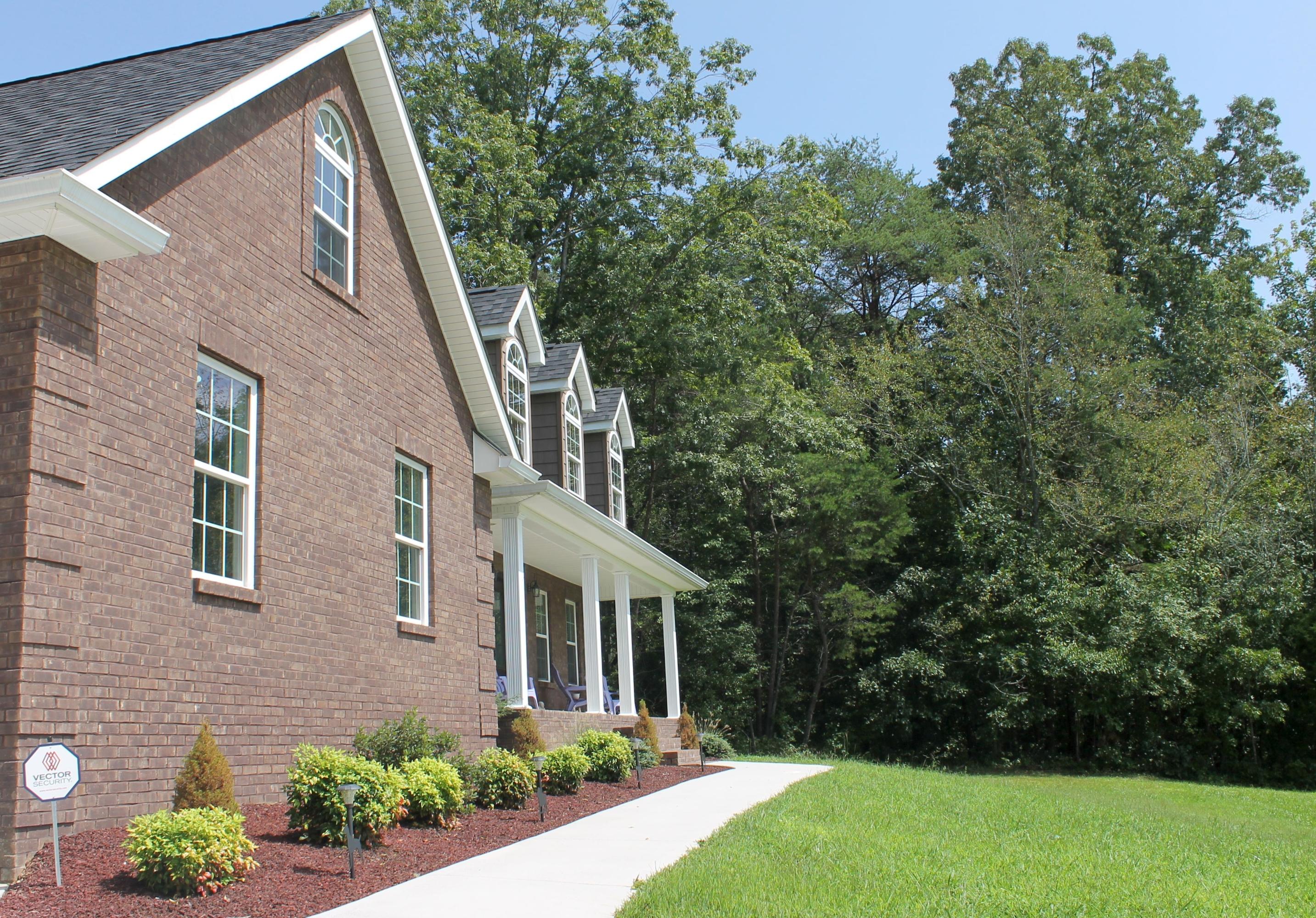 256 Bush Road Clinton, TN 37716 - Photo 35 of 35 FRONT landscaping