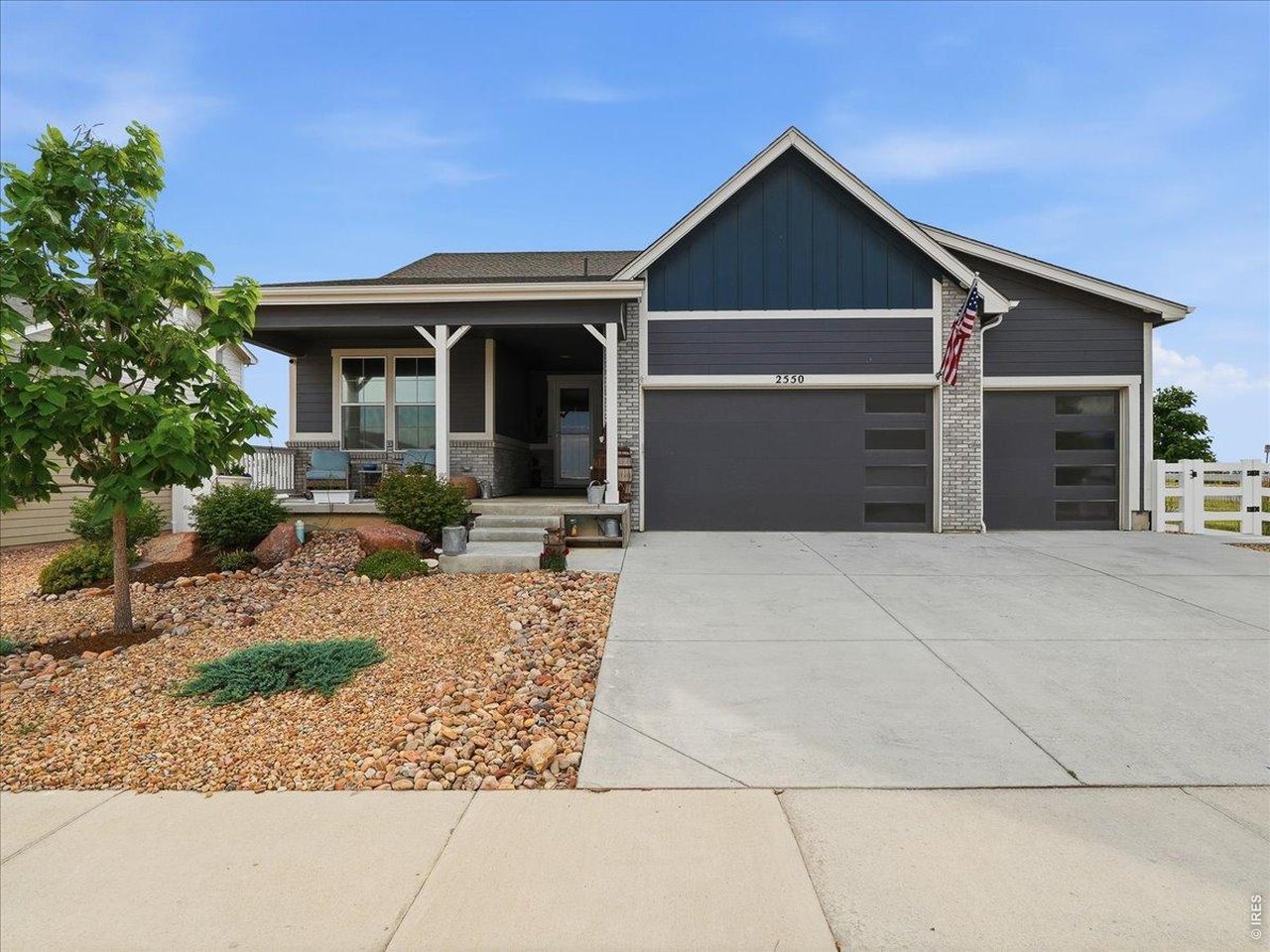 2550 Doe Rdg Way Johnstown, CO 80534 - Photo 3 of 49
