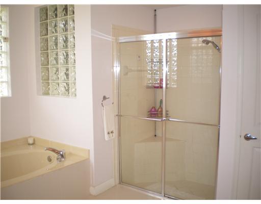 7738 Rinehart Drive Boynton Beach, FL 33437 - Photo 10 of 24 MASTER BATHROOM
