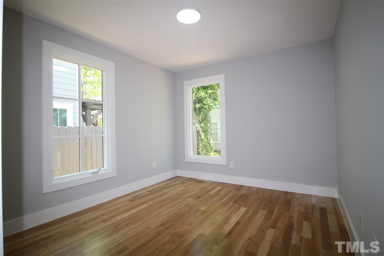 205 Bledsoe Avenue Raleigh, NC 27601 - Photo 8 of 23