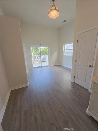 $2,900 | 515 South Helberta Avenue, Redondo Beach, CA 90277