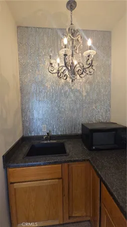 $2,900 | 515 South Helberta Avenue, Redondo Beach, CA 90277
