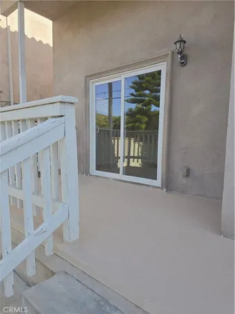 $2,900 | 515 South Helberta Avenue, Redondo Beach, CA 90277