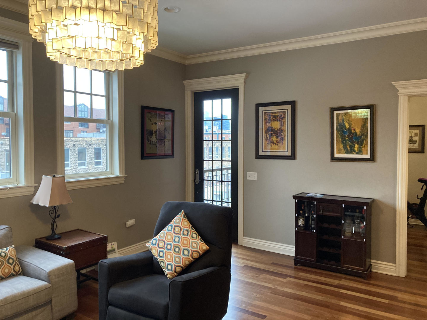 Undisclosed Address Chicago, IL 60607 - Photo 26 of 47 a living room with furniture and a window