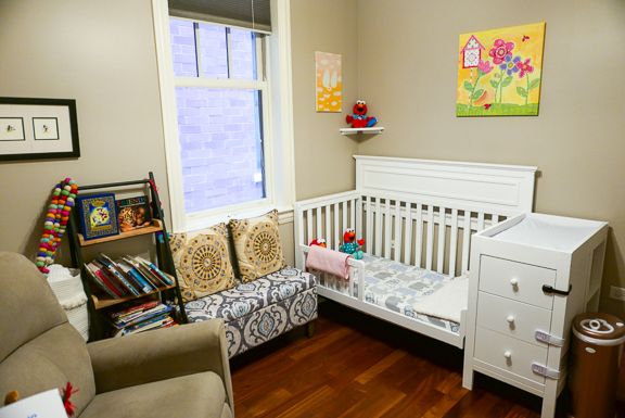 Undisclosed Address Chicago, IL 60607 - Photo 29 of 47 a bedroom with furniture and a couch